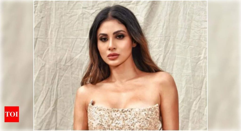 Mouni Roy de retour sur petit écran en tant que juge dans une émission